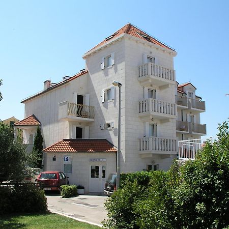 Villa Supetar Luaran gambar